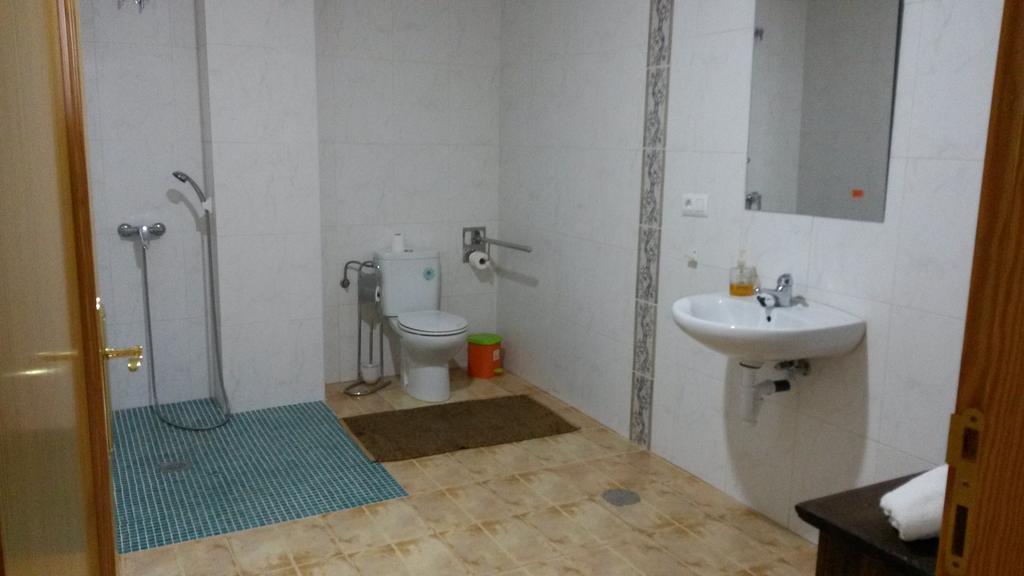 Hostal Virgen Del Pilar บาซา ภายนอก รูปภาพ
