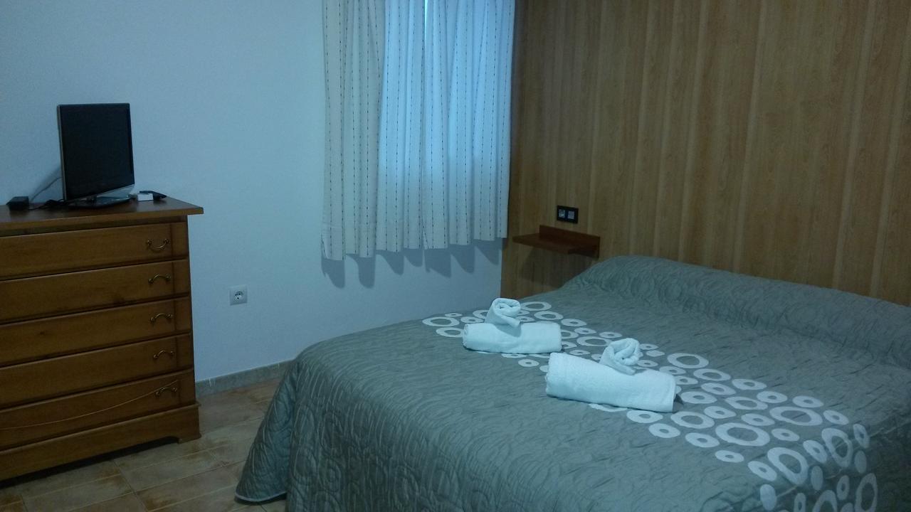 Hostal Virgen Del Pilar บาซา ภายนอก รูปภาพ