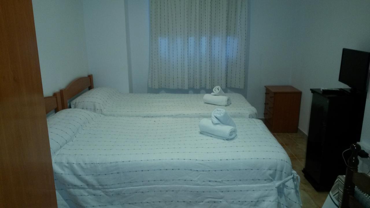 Hostal Virgen Del Pilar บาซา ภายนอก รูปภาพ
